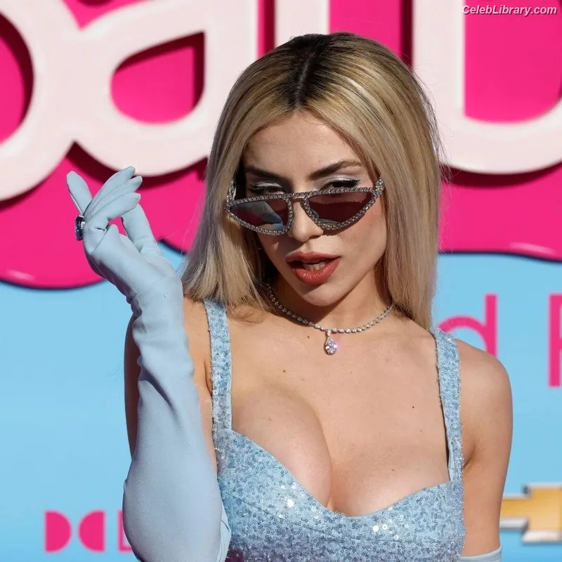 Ava Max photo 23 of 2136