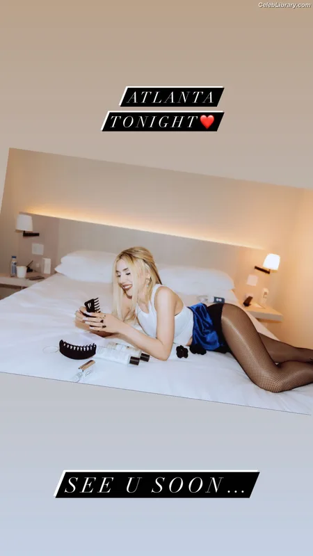 Ava Max photo 12 of 2136