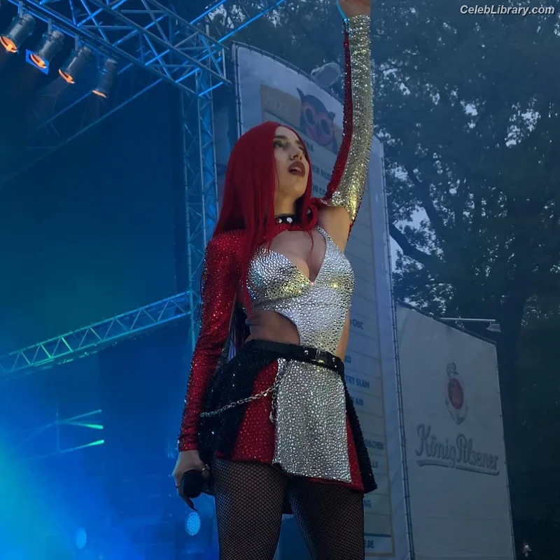 Ava Max photo 19 of 2136
