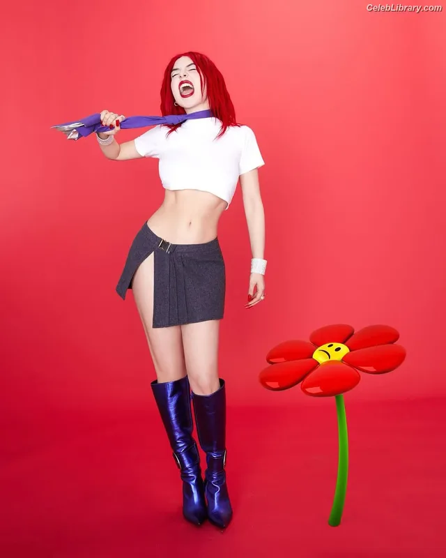 Ava Max photo 22 of 2136