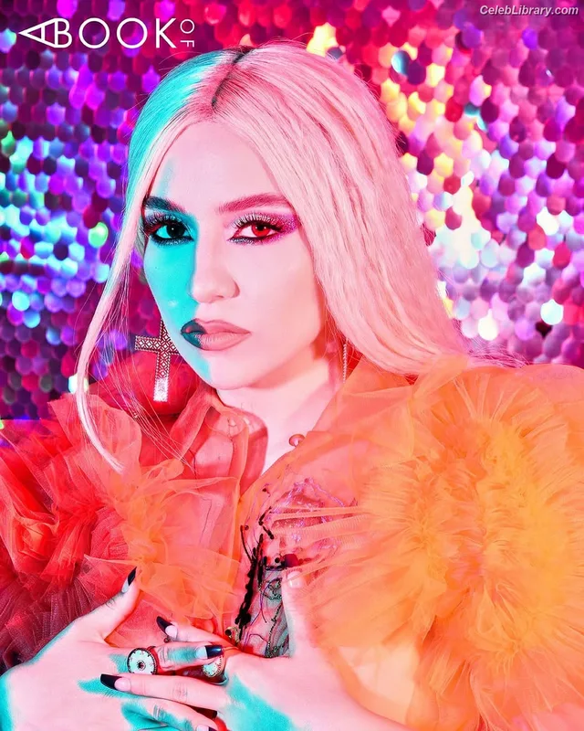 Ava Max photo 16 of 2136