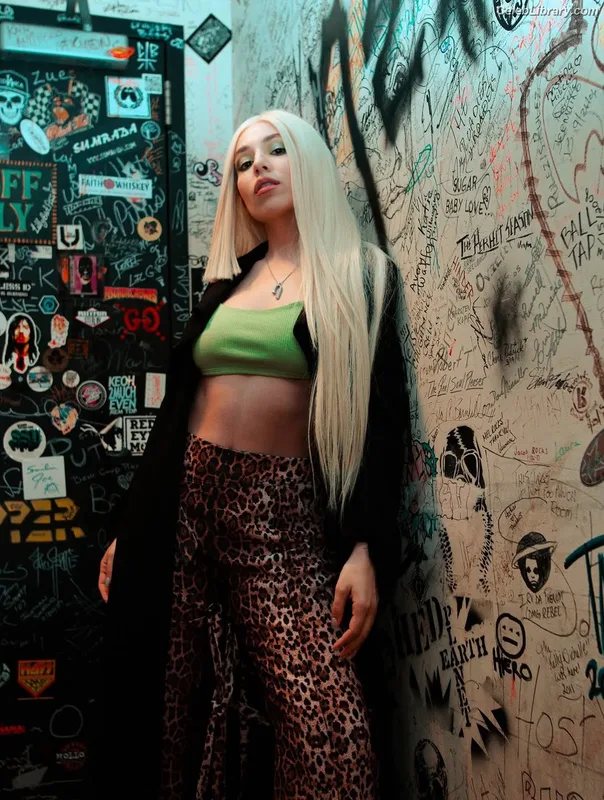 Ava Max photo 20 of 2136