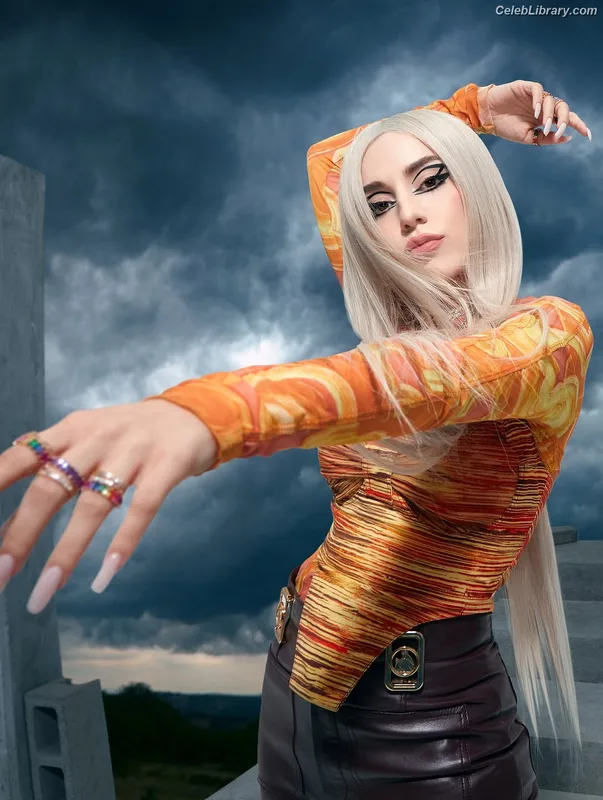 Ava Max photo 24 of 2136