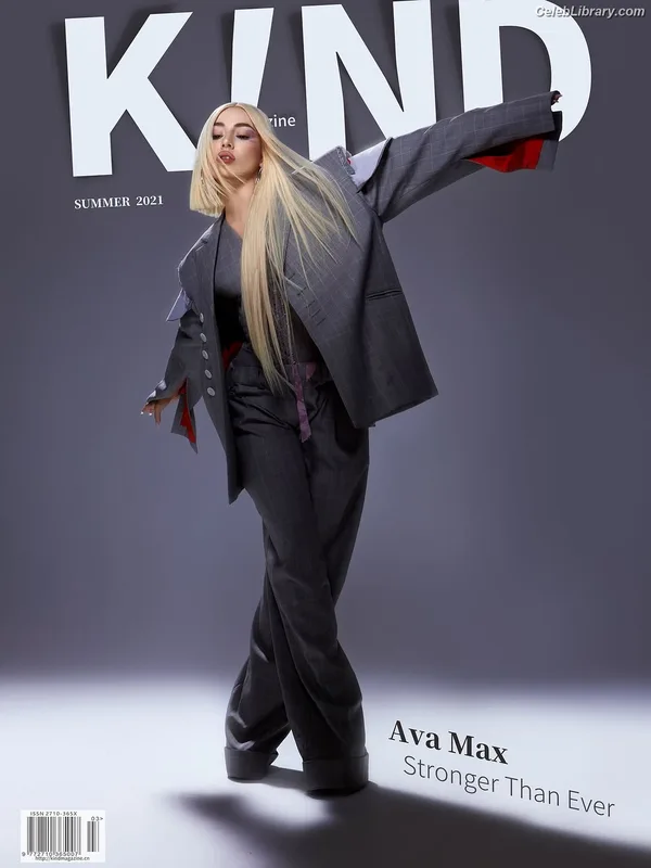 Ava Max photo 7 of 2136