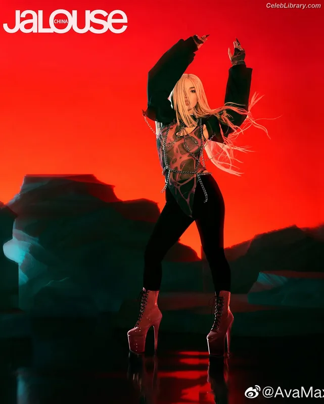 Ava Max photo 13 of 2136