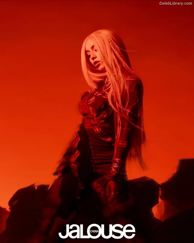 Ava Max photo 15 of 2136