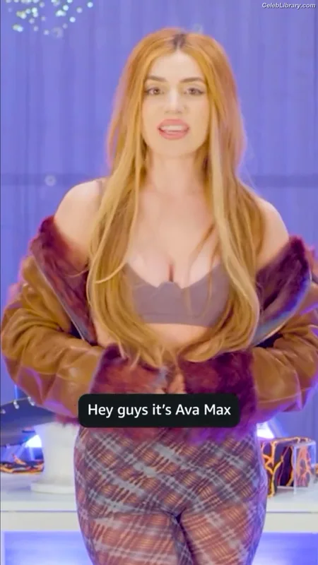Ava Max photo 8 of 2136