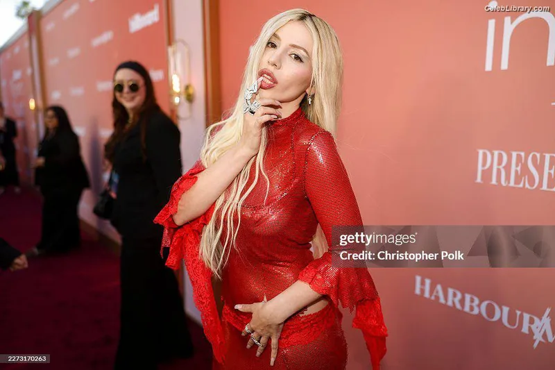 Ava Max photo 20 of 2136
