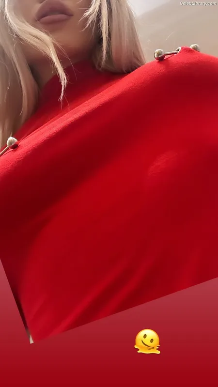 Ava Max photo 13 of 2136