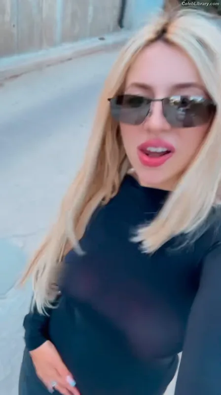 Ava Max photo 3 of 2136