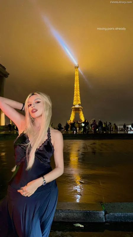 Ava Max photo 12 of 2136