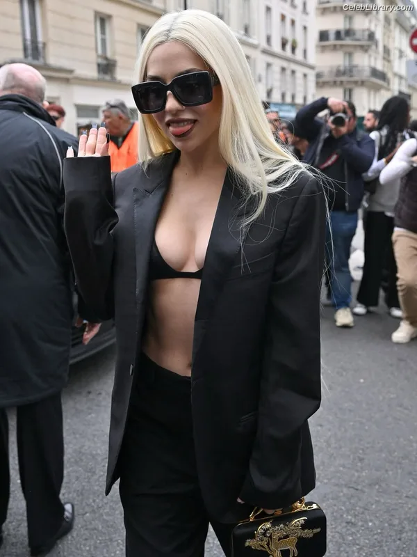 Ava Max photo 6 of 2136