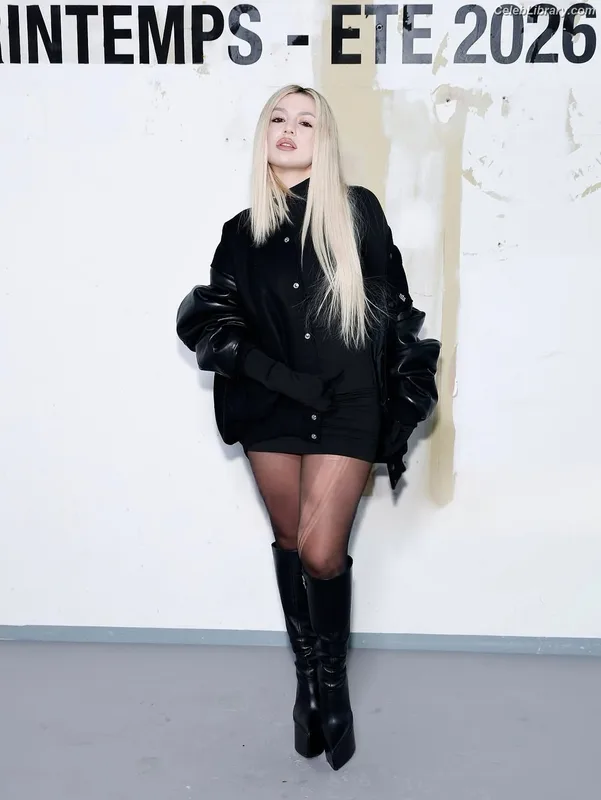 Ava Max photo 6 of 2136
