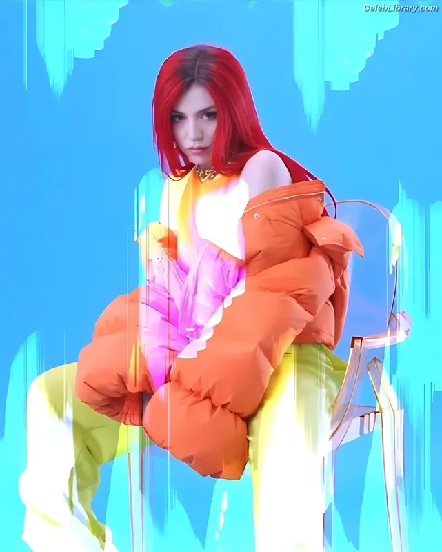 Ava Max photo 23 of 2136