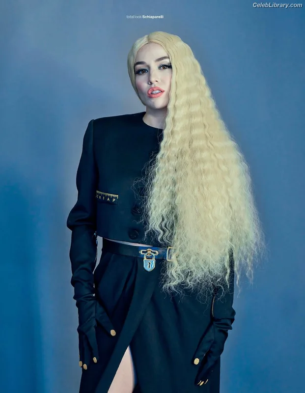 Ava Max photo 19 of 2136