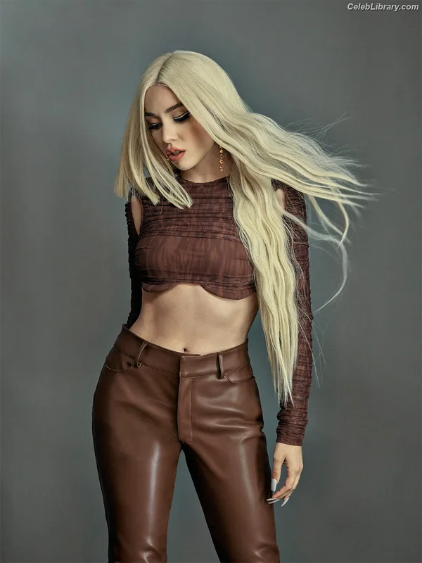 Ava Max photo 5 of 2136