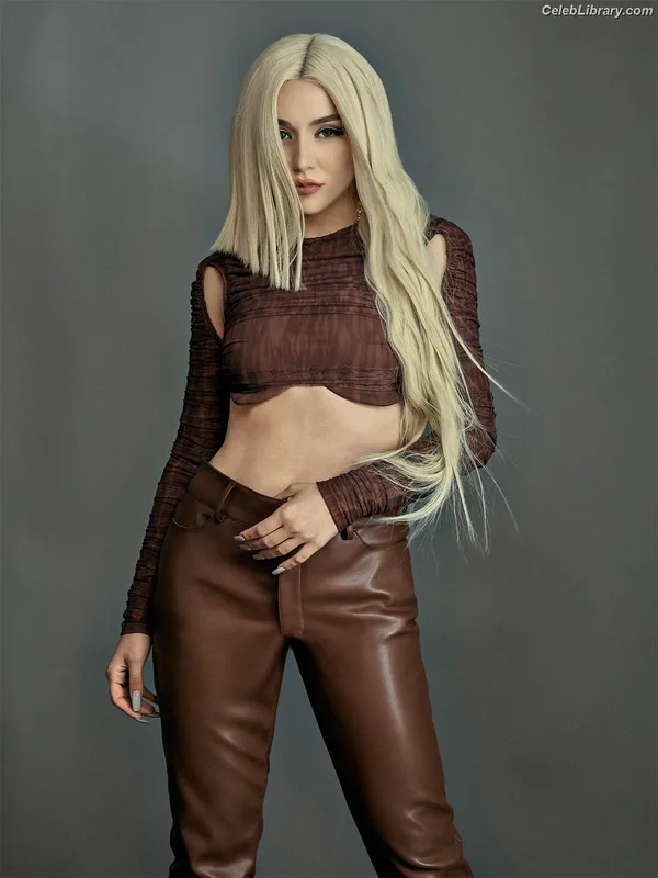 Ava Max photo 6 of 2136