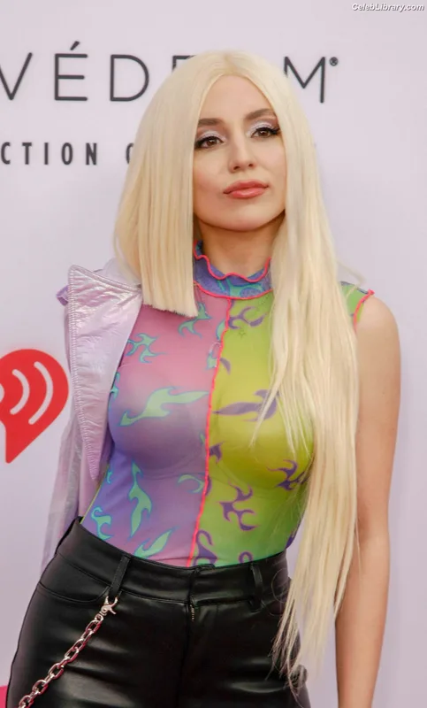 Ava Max photo 15 of 2136