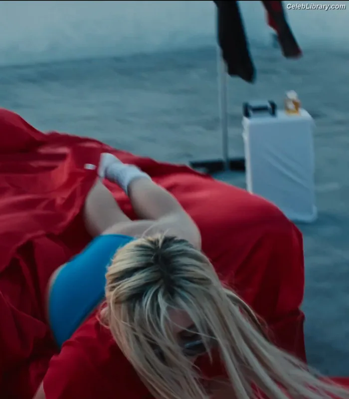Ava Max photo 16 of 2136