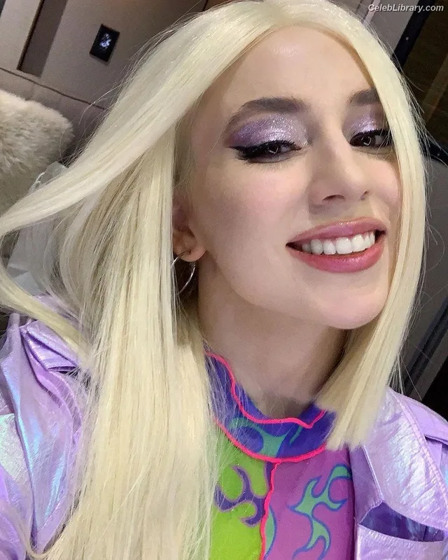 Ava Max photo 5 of 2136