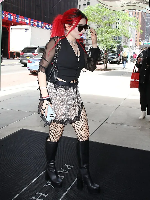 Ava Max photo 15 of 2136