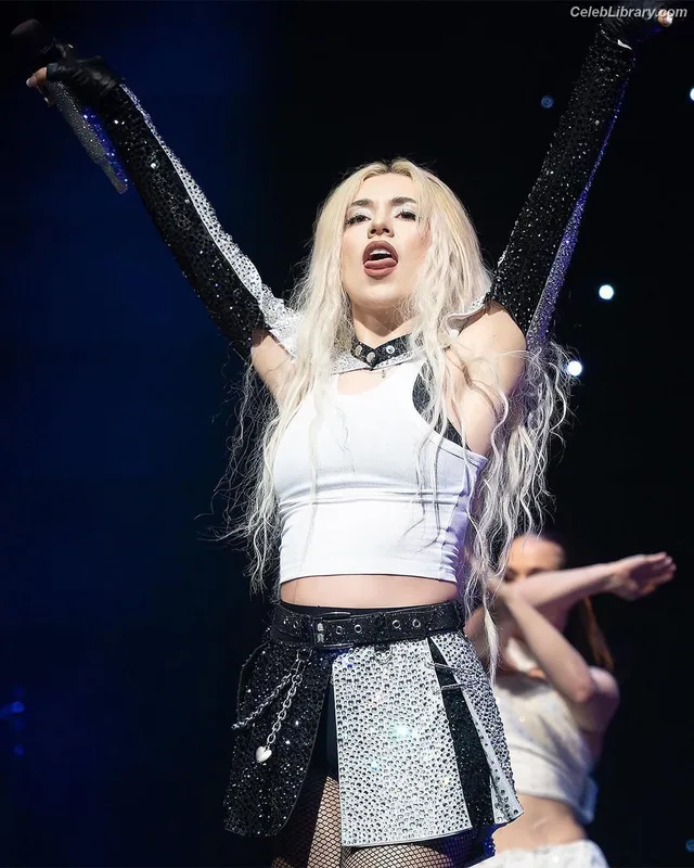 Ava Max photo 24 of 2136