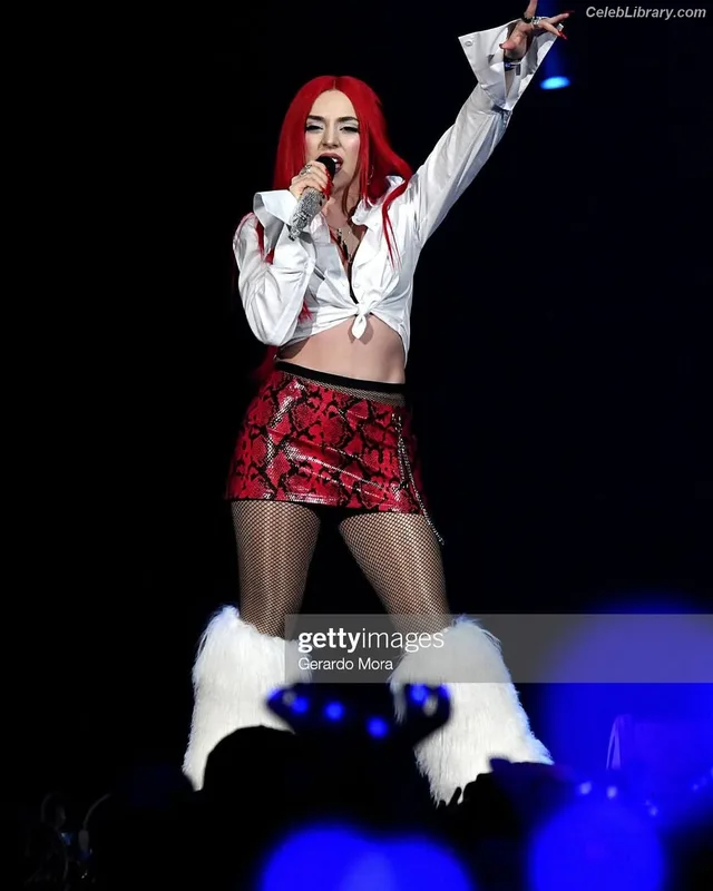 Ava Max photo 3 of 2136