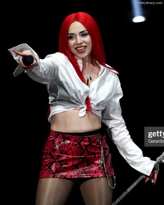 Ava Max photo 6 of 2136
