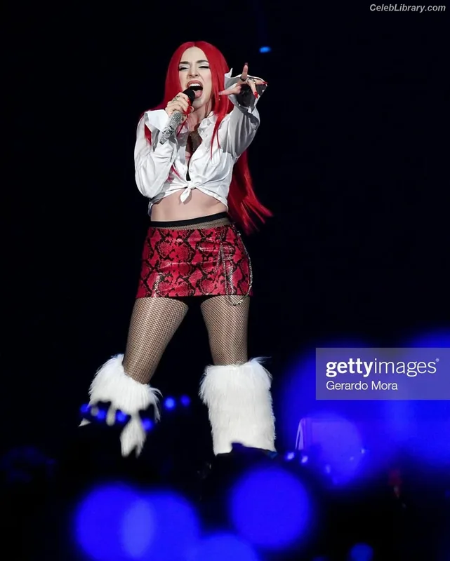 Ava Max photo 9 of 2136