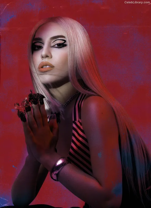 Ava Max photo 17 of 2136