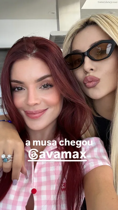 Ava Max photo 2 of 2136