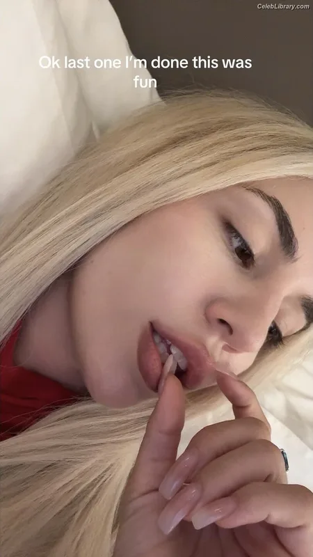 Ava Max photo 18 of 2136