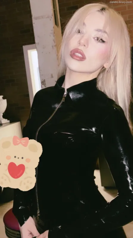 Ava Max photo 3 of 2136
