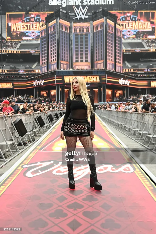 Ava Max photo 2 of 2136