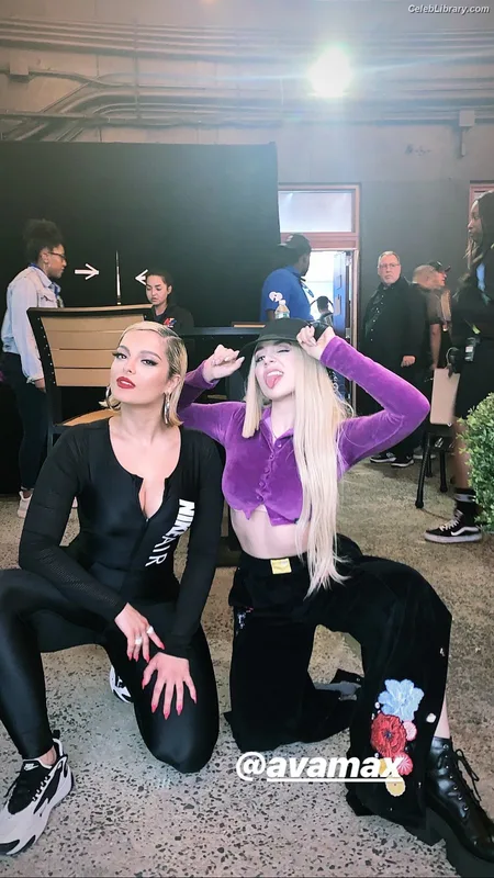 Ava Max photo 23 of 2136