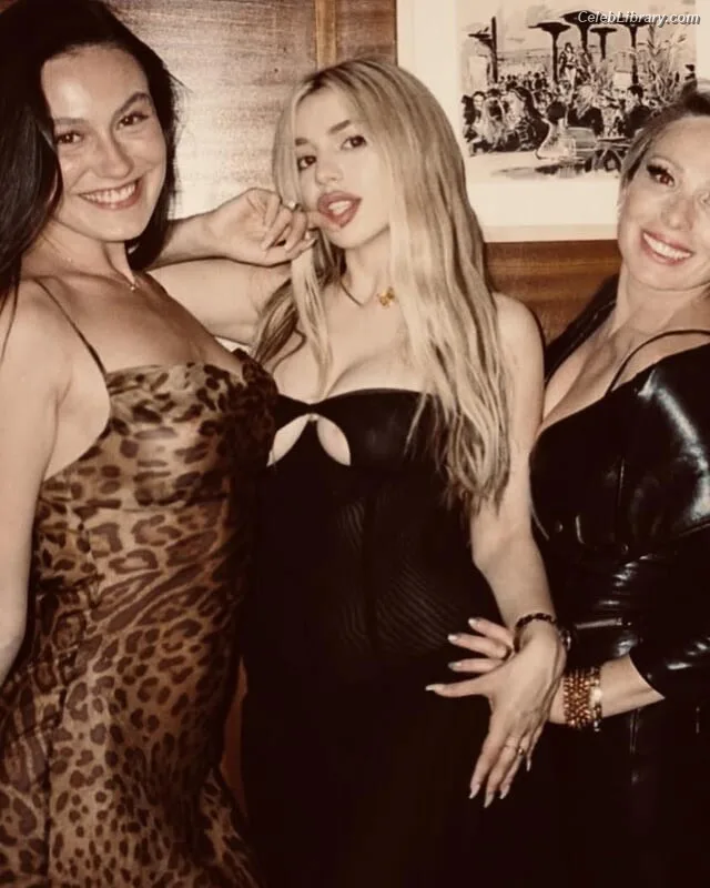 Ava Max photo 24 of 2136