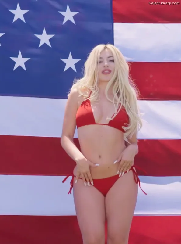 Ava Max photo 14 of 2136
