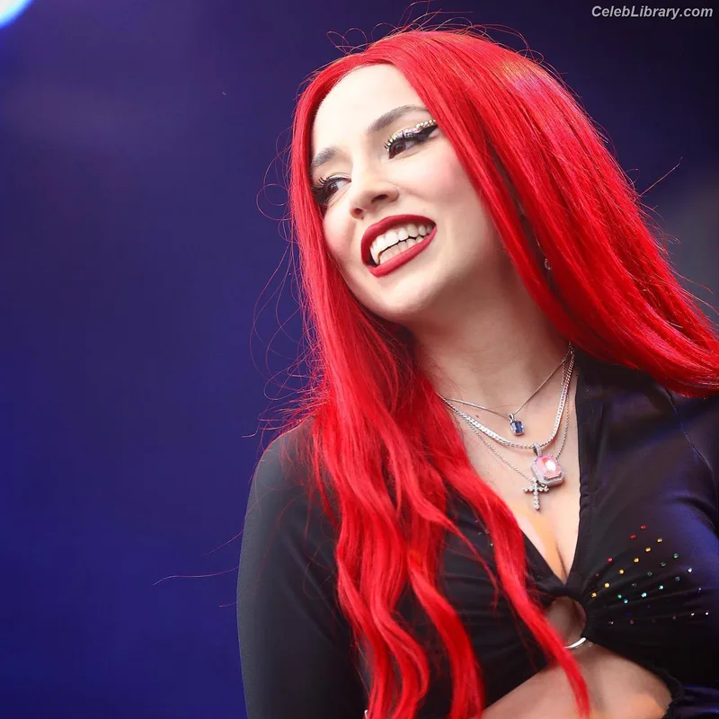 Ava Max photo 23 of 2136