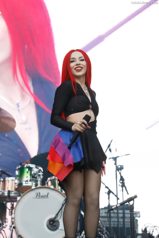 Ava Max photo 6 of 2136