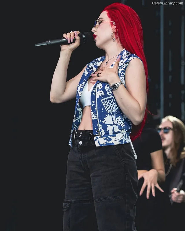Ava Max photo 15 of 2136