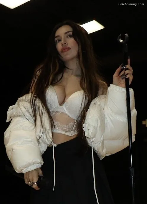 Ava Max photo 23 of 2136