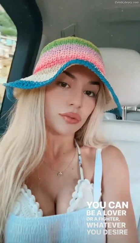 Ava Max photo 15 of 2136