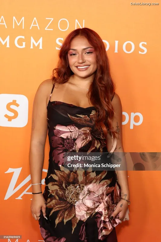 Avani Gregg photo 6 of 1181