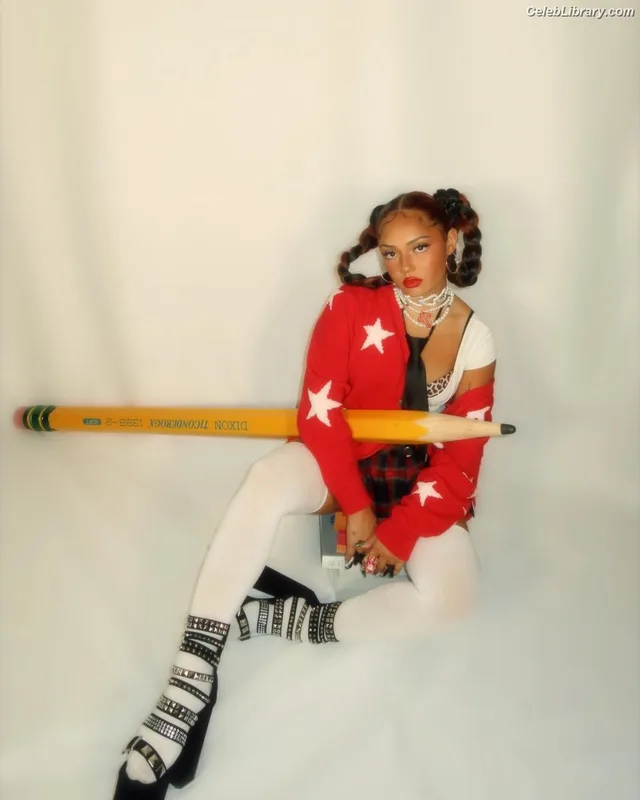 Avani Gregg photo 22 of 1181