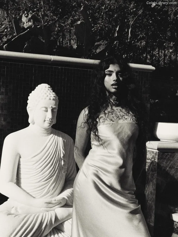 Avantika photo 5 of 370