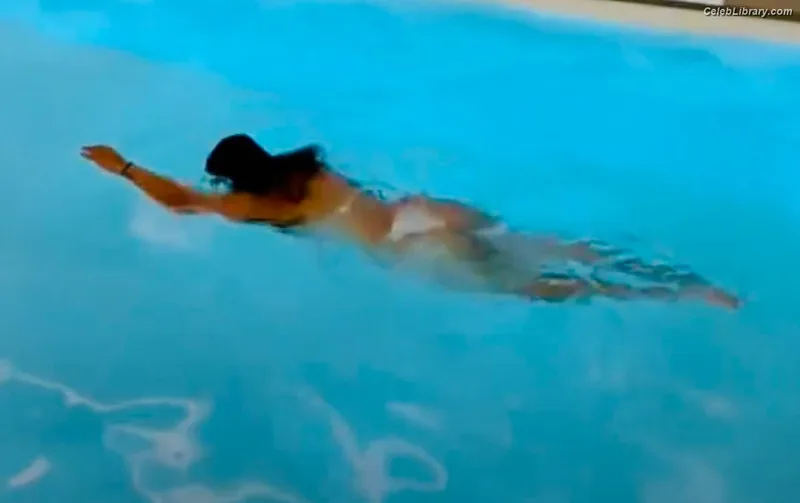 Avneet Kaur photo 6 of 1028