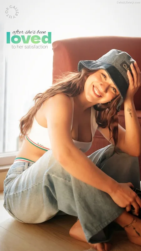Avneet Kaur photo 13 of 1028