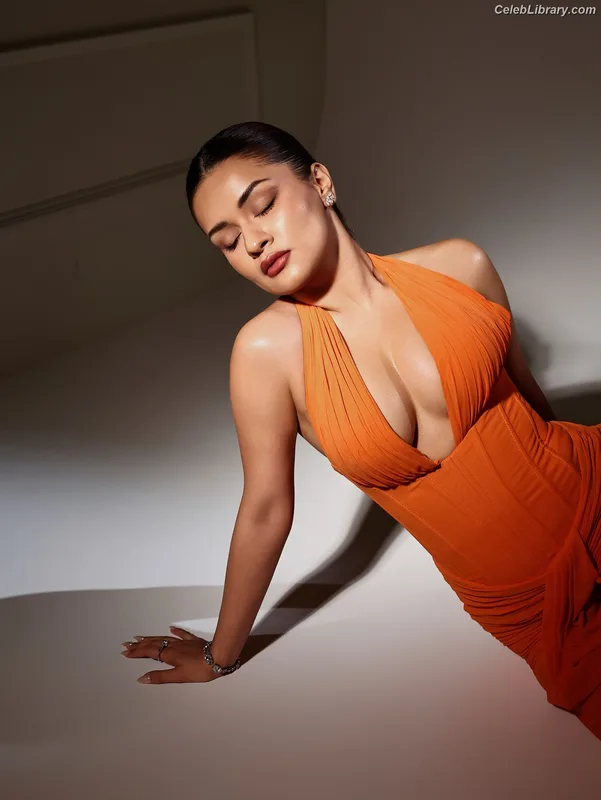 Avneet Kaur photo 20 of 1028