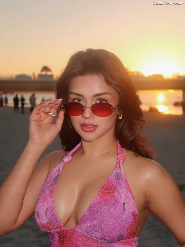 Avneet Kaur photo 18 of 1028