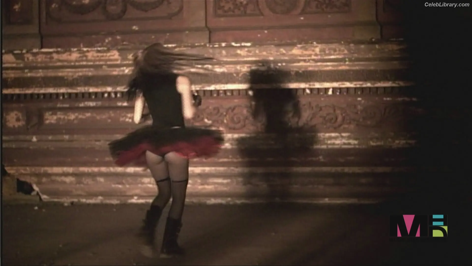 Avril Lavigne photo 22 of 790